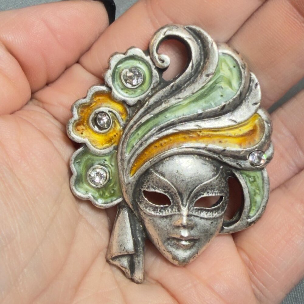 Venetian Mask Brooch Enamel Rhinestone Mardi Gras Carnival Pin Vintage 2.5 inche - Picture 5 of 6